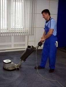 Услуги чистки ковролина в офисах Москвы